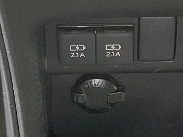 ヴォクシー ＺＳ　煌ＩＩ　禁煙車　純正９型ナビ　後席モニター　両側電動スライドドア　セーフティセンス　バックカメラ　ＥＴＣ　Ｂｌｕｅｔｏｏｔｈ　フルセグ　ＬＥＤヘッド／フロントフォグ　リアオートエアコン　クルーズコントロール（28枚目）