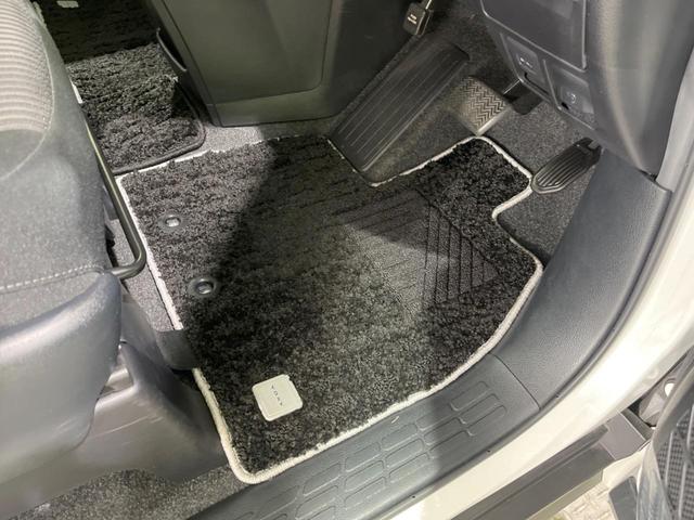 ヴォクシー ＺＳ　煌ＩＩ　禁煙車　純正９型ナビ　後席モニター　両側電動スライドドア　セーフティセンス　バックカメラ　ＥＴＣ　Ｂｌｕｅｔｏｏｔｈ　フルセグ　ＬＥＤヘッド／フロントフォグ　リアオートエアコン　クルーズコントロール（41枚目）