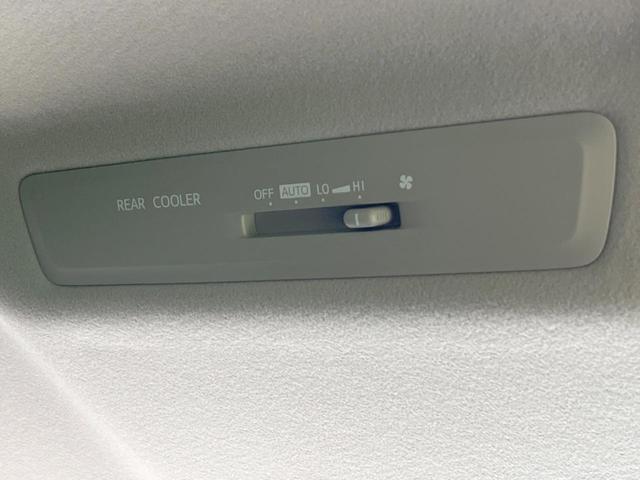 ヴォクシー ＺＳ　煌　純正ＳＤナビ　両側電動スライドドア　禁煙車　ＬＥＤヘッドランプ　アイドリングストップ　１６インチアルミ　スマートキー　デュアルオートエアコン　革巻ステアリングホイール　エアロバンパー（42枚目）