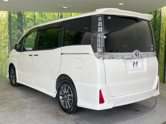 ヴォクシー ＺＳ　煌　純正ＳＤナビ　両側電動スライドドア　禁煙車　ＬＥＤヘッドランプ　アイドリングストップ　１６インチアルミ　スマートキー　デュアルオートエアコン　革巻ステアリングホイール　エアロバンパー（48枚目）