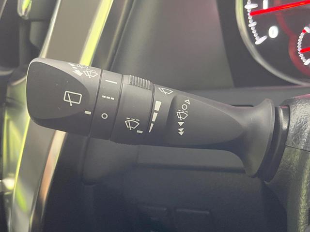 アルファード ２．５Ｓ　Ａパッケージ　禁煙車　純正１０型ナビ　両側電動スライドドア　革調シートカバー　７人乗　オットマンシート　ＬＥＤヘッドランプ　ＬＥＤフォグランプ　純正１８インチアルミ　ダブルエアコン　レーダークルーズ（32枚目）