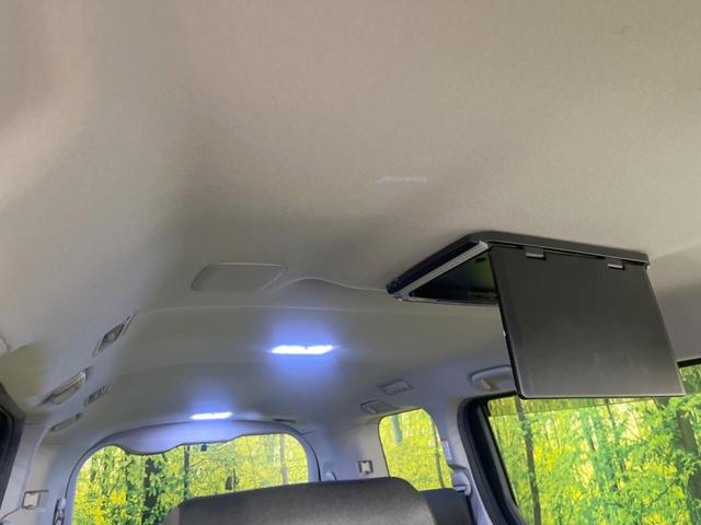 ヴォクシー ＺＳ　煌ＩＩ　純正１０型ナビ　両側電動スライドドア　禁煙車　セーフティセンス　ウッドコンビハンドル　ＬＥＤヘッドランプ　ＬＥＤフォグランプ　１７インチアルミ　スマートキー　プッシュスタート　オートライト（48枚目）