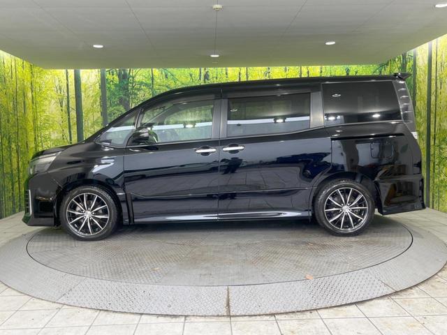 ヴォクシー ＺＳ　煌ＩＩ　純正１０型ナビ　両側電動スライドドア　禁煙車　セーフティセンス　ウッドコンビハンドル　ＬＥＤヘッドランプ　ＬＥＤフォグランプ　１７インチアルミ　スマートキー　プッシュスタート　オートライト（50枚目）