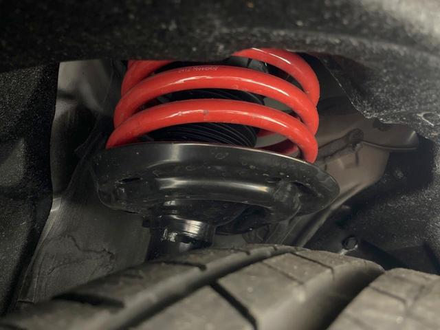 ハリアー Ｇ　モデリスタフルエアロ　モデリスタ２０インチアルミ　ローダウン　禁煙車　１２．３型ＤＡ　デジタルインナーミラー　ＢＳＭ　ハーフレザーシート　パワーバックドア　ＬＥＤヘッドランプ　パワーシート（20枚目）