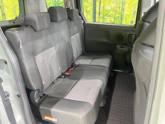 シエンタ Ｘ　禁煙車　８型ディスプレイオーディオ　全周囲カメラ　電動スライドドア　セーフティセンス　ブラインドスポットモニター　レーダークルーズ　ＬＥＤヘッドランプ　オートライト　キーレス　充電用ＵＳＢ端子（9枚目）