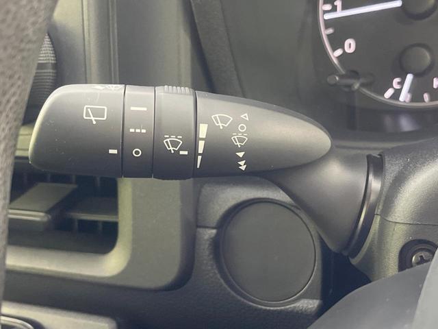シエンタ Ｘ　禁煙車　８型ディスプレイオーディオ　全周囲カメラ　電動スライドドア　セーフティセンス　ブラインドスポットモニター　レーダークルーズ　ＬＥＤヘッドランプ　オートライト　キーレス　充電用ＵＳＢ端子（30枚目）