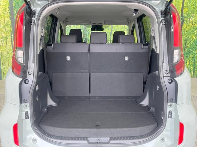 シエンタ Ｘ　禁煙車　８型ディスプレイオーディオ　全周囲カメラ　電動スライドドア　セーフティセンス　ブラインドスポットモニター　レーダークルーズ　ＬＥＤヘッドランプ　オートライト　キーレス　充電用ＵＳＢ端子（50枚目）