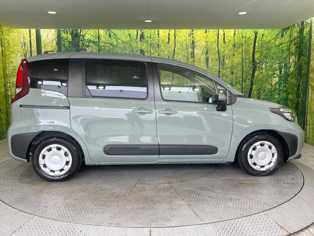 シエンタ Ｘ　禁煙車　８型ディスプレイオーディオ　全周囲カメラ　電動スライドドア　セーフティセンス　ブラインドスポットモニター　レーダークルーズ　ＬＥＤヘッドランプ　オートライト　キーレス　充電用ＵＳＢ端子（54枚目）