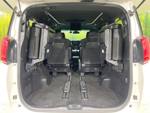 アルファード ２．５Ｓ　タイプゴールド　禁煙車　純正９型ナビ付ＤＡ　後席モニター　ＢＳＭ　ＲＣＴＡ　両側電動スライドドア　デジタルインナーミラー　ＥＴＣ　ドラレコ　ハーフレザーシート　パワーバックドア　ＬＥＤヘッド／フロントフォグランプ（11枚目）