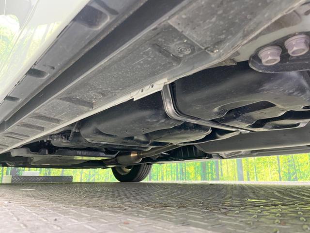 アルファードハイブリッド Ｚ　禁煙車　１４型ＤＡ　左右独立ムーンルーフ　１３型フリップダウンモニター　デジタルインナーミラー　全周囲カメラ　合皮シート　パワーシート　シートベンチレーション　パワーバックドア　３眼ＬＥＤヘッド（23枚目）