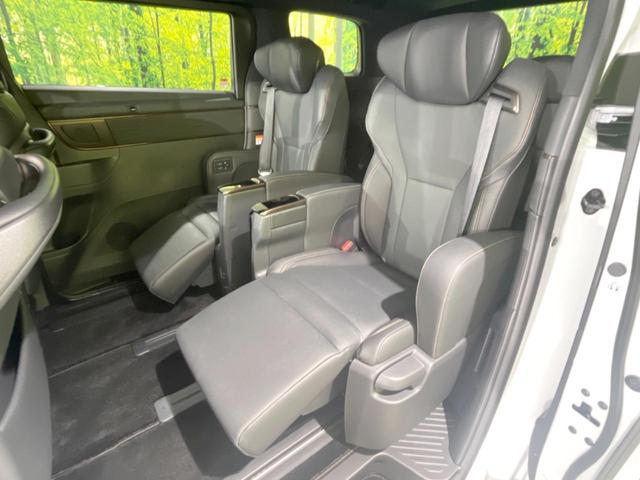 アルファードハイブリッド Ｚ　禁煙車　１４型ＤＡ　左右独立ムーンルーフ　１３型フリップダウンモニター　デジタルインナーミラー　全周囲カメラ　合皮シート　パワーシート　シートベンチレーション　パワーバックドア　３眼ＬＥＤヘッド（32枚目）