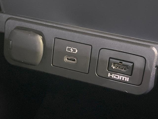 アルファードハイブリッド Ｚ　禁煙車　１４型ＤＡ　左右独立ムーンルーフ　１３型フリップダウンモニター　デジタルインナーミラー　全周囲カメラ　合皮シート　パワーシート　シートベンチレーション　パワーバックドア　３眼ＬＥＤヘッド（42枚目）