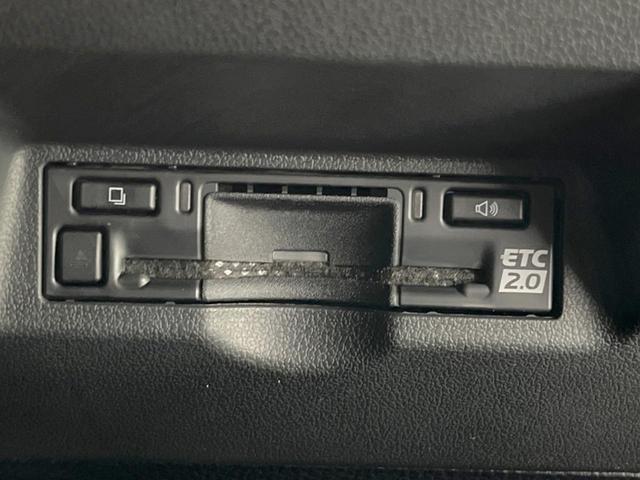 アルファードハイブリッド Ｚ　禁煙車　１４型ＤＡ　左右独立ムーンルーフ　１３型フリップダウンモニター　デジタルインナーミラー　全周囲カメラ　合皮シート　パワーシート　シートベンチレーション　パワーバックドア　３眼ＬＥＤヘッド（49枚目）