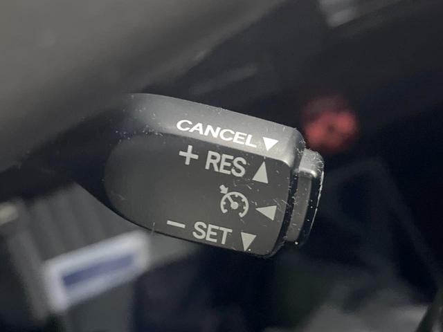 ヴォクシー ＺＳ　煌　禁煙車　メモリーナビ　フリップダウンモニター　両側電動スライドドア　柿本マフラー　革調シートカバー　ＬＥＤヘッドランプ　ＬＥＤフォグランプ　セーフティセンス　ダブルエアコン　スマートキー　オートライト（7枚目）