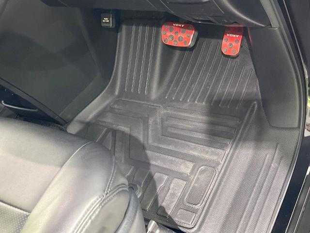 ヴォクシー ＺＳ　煌　禁煙車　メモリーナビ　フリップダウンモニター　両側電動スライドドア　柿本マフラー　革調シートカバー　ＬＥＤヘッドランプ　ＬＥＤフォグランプ　セーフティセンス　ダブルエアコン　スマートキー　オートライト（26枚目）