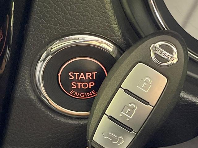 エクストレイル ２０Ｘ　エクストリーマーＸ　７人乗り　サンルーフ　純正９型ＳＤナビ　全周囲カメラ　プロパイロット　エマージェンシーブレーキ　ＢＳＭ　ルーフレール　禁煙車　電動リアゲート　ドラレコ　コーナーセンサー　ＬＥＤヘッド／フォグ（26枚目）