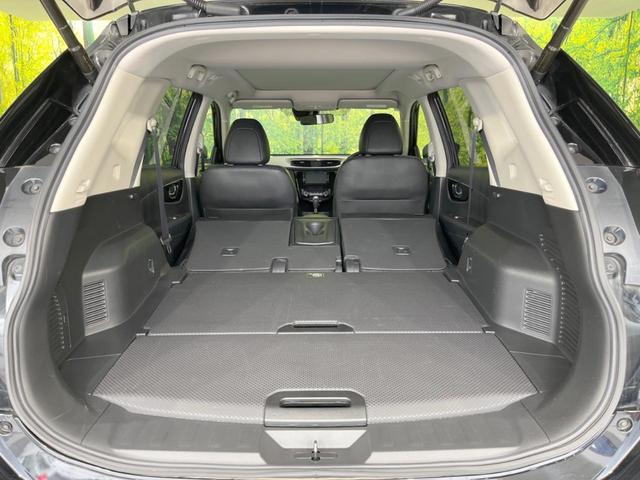 エクストレイル ２０Ｘ　サンルーフ　ルーフレール　純正ＳＤナビ　禁煙車　防水シート　純正１８インチアルミ　ＬＥＤヘッドランプ　フォグランプ　革巻ステアリング　スマートキー　パワーバックドア　左右独立温度調整オートエアコン（10枚目）