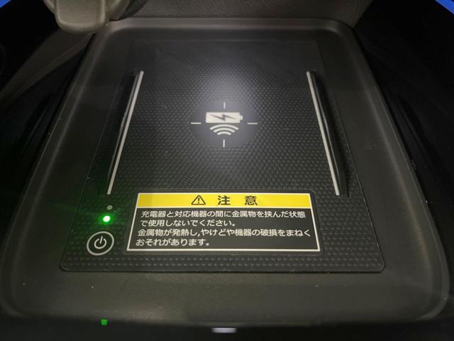 ヴェゼル ｅ：ＨＥＶ　Ｚ・ＰＬａＹパッケージ　パノラマルーフ　プレミアムオーディオ　全周囲カメラ　９型ホンダコネクトディスプレイ　禁煙車　ワイヤレス充電　ＥＴＣ２．０　ツートーンルーフ　１８インチアルミ　ハンズフリーパワーバックドア　コンビシート（25枚目）