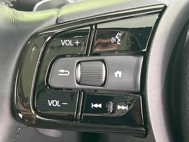 ヴェゼル ｅ：ＨＥＶ　Ｚ・ＰＬａＹパッケージ　パノラマルーフ　プレミアムオーディオ　全周囲カメラ　９型ホンダコネクトディスプレイ　禁煙車　ワイヤレス充電　ＥＴＣ２．０　ツートーンルーフ　１８インチアルミ　ハンズフリーパワーバックドア　コンビシート（31枚目）