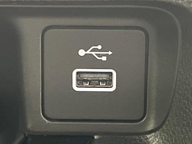ヴェゼル ｅ：ＨＥＶ　Ｚ・ＰＬａＹパッケージ　パノラマルーフ　プレミアムオーディオ　全周囲カメラ　９型ホンダコネクトディスプレイ　禁煙車　ワイヤレス充電　ＥＴＣ２．０　ツートーンルーフ　１８インチアルミ　ハンズフリーパワーバックドア　コンビシート（46枚目）