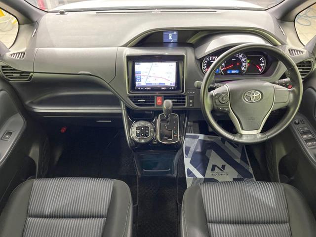 ヴォクシー ＺＳ　煌ＩＩ　禁煙車　８型ナビ　１２．８型後席モニター　両側電動スライドドア　セーフティセンス　ＬＥＤヘッドランプ　ＬＥＤフォグランプ　純正１６インチアルミ　オートライト　リアオートエアコン　バックカメラ（2枚目）