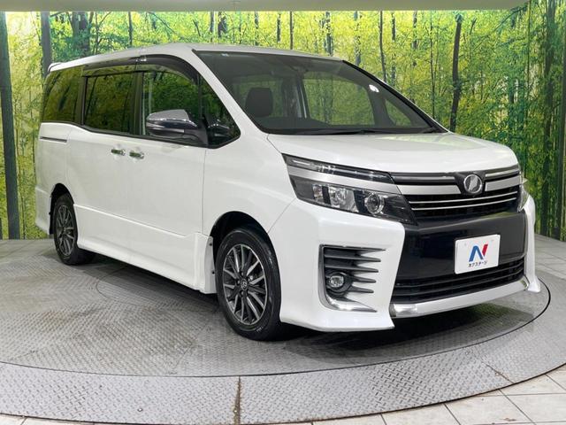 ヴォクシー ＺＳ　煌ＩＩ　禁煙車　８型ナビ　１２．８型後席モニター　両側電動スライドドア　セーフティセンス　ＬＥＤヘッドランプ　ＬＥＤフォグランプ　純正１６インチアルミ　オートライト　リアオートエアコン　バックカメラ（17枚目）