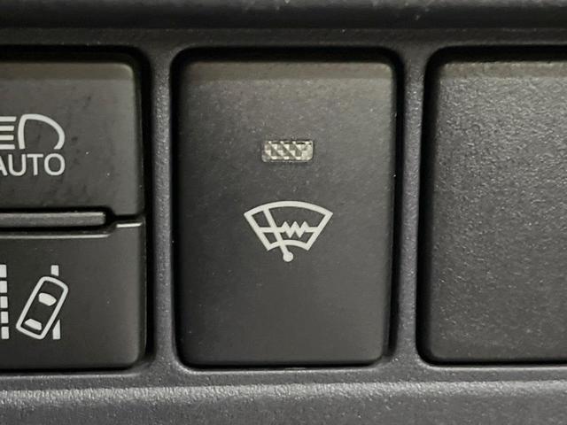 ヴォクシー ＺＳ　煌ＩＩ　禁煙車　８型ナビ　１２．８型後席モニター　両側電動スライドドア　セーフティセンス　ＬＥＤヘッドランプ　ＬＥＤフォグランプ　純正１６インチアルミ　オートライト　リアオートエアコン　バックカメラ（38枚目）