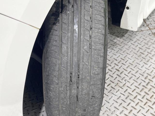ヴォクシー ＺＳ　煌ＩＩ　禁煙車　８型ナビ　１２．８型後席モニター　両側電動スライドドア　セーフティセンス　ＬＥＤヘッドランプ　ＬＥＤフォグランプ　純正１６インチアルミ　オートライト　リアオートエアコン　バックカメラ（53枚目）