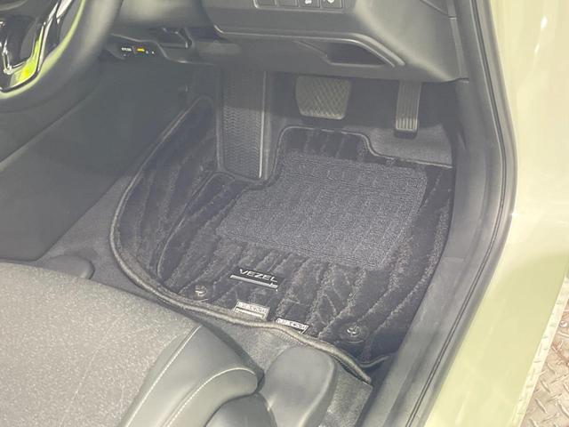 ヴェゼル ｅ：ＨＥＶ　Ｚ　純正エアロ　９型メーカーナビ　バックカメラ　ホンダセンシング　レーダークルーズ　ＢＳＭ　禁煙車　電動リアゲート　ハーフレザーシート　シートヒーター　ドラレコ　コーナーセンサー　ＬＥＤヘッド／フォグ（23枚目）