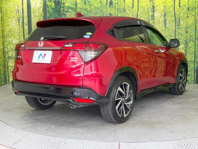 ヴェゼル ハイブリッドＲＳ・ホンダセンシング　禁煙車　純正８型ナビ　バックカメラ　ホンダセンシング　アダプティブクルーズ　ＥＴＣ　Ｂｌｕｅｔｏｏｔｈ　フルセグ　ドラレコ　ハーフレザーシート　シートヒーター　ＬＥＤヘッドライト　純正１８インチＡＷ（17枚目）