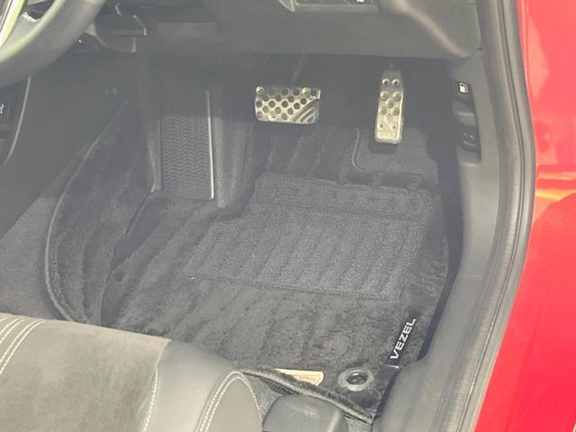 ヴェゼル ハイブリッドＲＳ・ホンダセンシング　禁煙車　純正８型ナビ　バックカメラ　ホンダセンシング　アダプティブクルーズ　ＥＴＣ　Ｂｌｕｅｔｏｏｔｈ　フルセグ　ドラレコ　ハーフレザーシート　シートヒーター　ＬＥＤヘッドライト　純正１８インチＡＷ（24枚目）