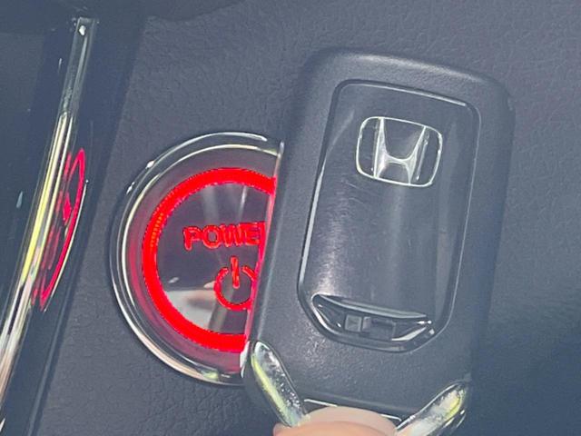 ヴェゼル ハイブリッドＲＳ・ホンダセンシング　禁煙車　純正８型ナビ　バックカメラ　ホンダセンシング　アダプティブクルーズ　ＥＴＣ　Ｂｌｕｅｔｏｏｔｈ　フルセグ　ドラレコ　ハーフレザーシート　シートヒーター　ＬＥＤヘッドライト　純正１８インチＡＷ（41枚目）