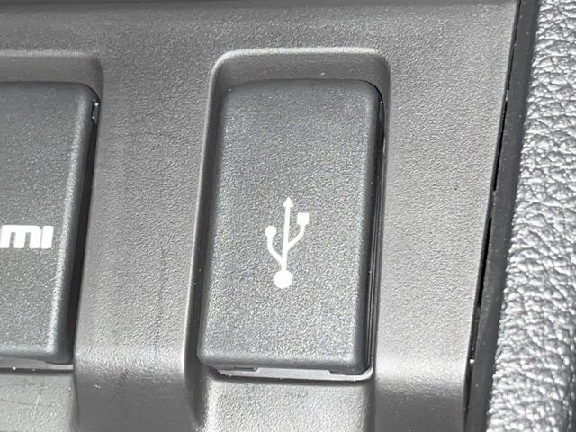 ヴェゼル ハイブリッドＲＳ・ホンダセンシング　禁煙車　純正８型ナビ　バックカメラ　ホンダセンシング　アダプティブクルーズ　ＥＴＣ　Ｂｌｕｅｔｏｏｔｈ　フルセグ　ドラレコ　ハーフレザーシート　シートヒーター　ＬＥＤヘッドライト　純正１８インチＡＷ（46枚目）