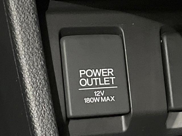 ヴェゼル ハイブリッドＲＳ・ホンダセンシング　禁煙車　純正８型ナビ　バックカメラ　ホンダセンシング　アダプティブクルーズ　ＥＴＣ　Ｂｌｕｅｔｏｏｔｈ　フルセグ　ドラレコ　ハーフレザーシート　シートヒーター　ＬＥＤヘッドライト　純正１８インチＡＷ（48枚目）