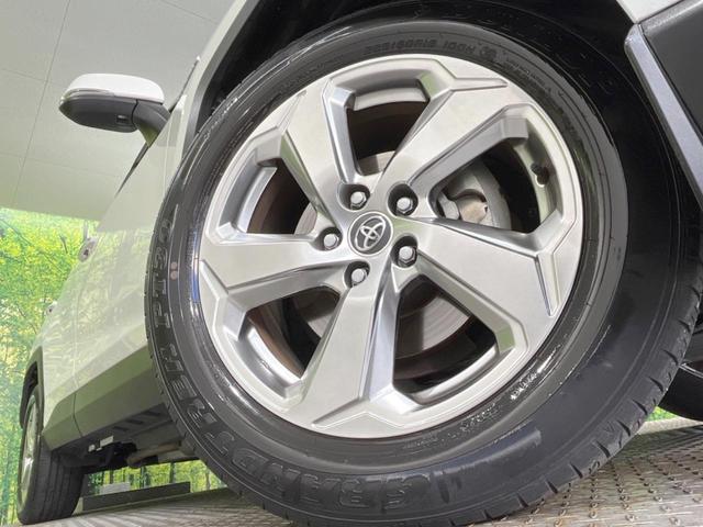 ＲＡＶ４ ハイブリッドＧ　サンルーフ　９型ナビ　バックカメラ　禁煙車　セーフティセンス　レーダークルーズ　電動リアゲート　運転席パワーシート　前席シートヒーター　ドラレコ　コーナーセンサー　ＬＥＤヘッドライト　ＥＴＣ（13枚目）