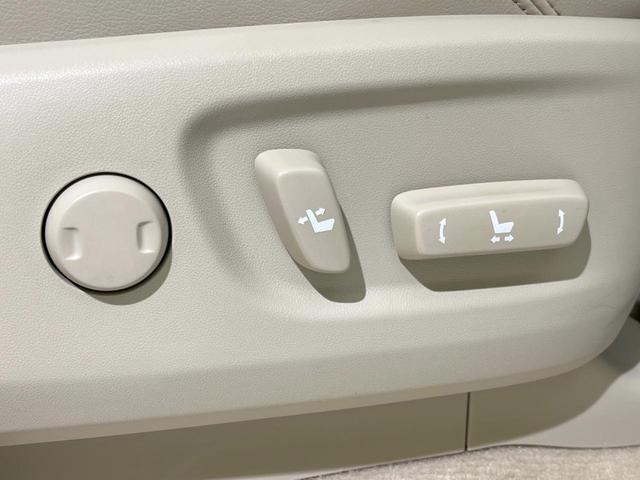 ランドクルーザープラド ＴＸ　Ｌパッケージ　マットブラックエディション　サンルーフ　純正９型ＤＡ　全周囲カメラ　禁煙車　セーフティセンス　レーダークルーズ　ベージュ革シート　前席シートエアコン　コーナーセンサー　スマートキー　ＬＥＤヘッド　ルーフレール（24枚目）