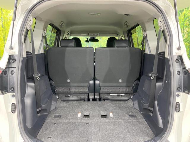 シエンタ ハイブリッド G セーフティーエディション 両側電動スライドドア 純正SDナビ 全周囲カメラ セーフティセンス 純正OP15インチAW LEDヘッド/フォグ 禁煙車 シートヒーター ドラレコ コーナーセンサー クルコン ステアリングヒーター(11枚目)