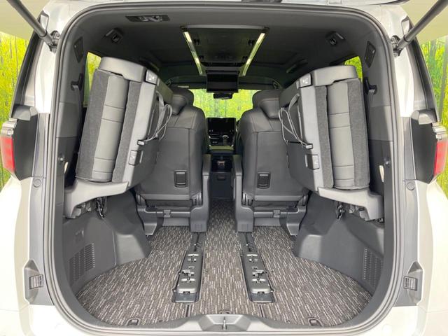 アルファード Ｚ　ムーンルーフ　後席モニター　１４型ナビ付ＤＡ　全周囲カメラ　ユニバーサルステップ　デジタルインナーミラー　前席中列シートベンチレーション　両側電動スライドドア　セーフティセンス　電動オットマン　禁煙車（11枚目）