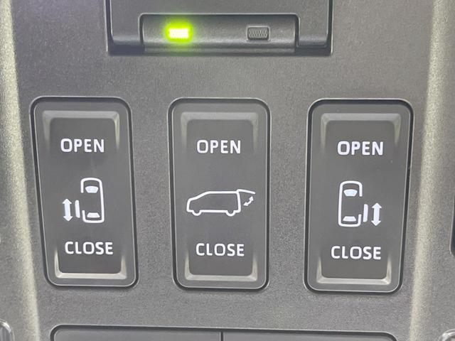 アルファード Ｚ　ムーンルーフ　後席モニター　１４型ナビ付ＤＡ　全周囲カメラ　ユニバーサルステップ　デジタルインナーミラー　前席中列シートベンチレーション　両側電動スライドドア　セーフティセンス　電動オットマン　禁煙車（37枚目）