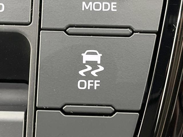 アルファード Ｚ　ムーンルーフ　後席モニター　１４型ナビ付ＤＡ　全周囲カメラ　ユニバーサルステップ　デジタルインナーミラー　前席中列シートベンチレーション　両側電動スライドドア　セーフティセンス　電動オットマン　禁煙車（43枚目）