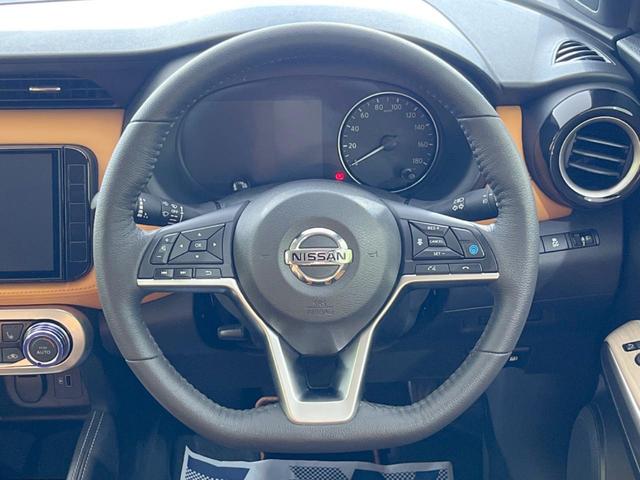 キックス Ｘ　ツートーンインテリアエディション　純正フルエアロ　純正９型ＳＤナビ　全周囲カメラ　エマージェンシーブレーキ　プロパイロット　デジタルインナーミラー　禁煙車　コーナーセンサー　シートヒーター　ＬＥＤヘッド／フォグ　２トーン合皮シート（11枚目）