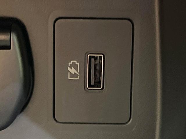 キックス Ｘ　ツートーンインテリアエディション　純正フルエアロ　純正９型ＳＤナビ　全周囲カメラ　エマージェンシーブレーキ　プロパイロット　デジタルインナーミラー　禁煙車　コーナーセンサー　シートヒーター　ＬＥＤヘッド／フォグ　２トーン合皮シート（40枚目）