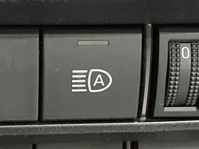 ヴォクシー S-G 両側電動スライドドア 後席モニター 純正10.5型ナビ バックカメラ 禁煙車 セーフティセンス レーダークルーズ コーナーセンサー スマートキー LEDヘッド ETC2.0 オートハイビーム(35枚目)