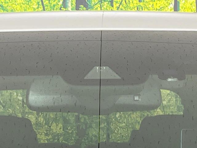 アルファード ２．５Ｓ　Ｃパッケージ　後席モニター　１１型ＢＩＧ－Ｘナビ　バックカメラ　シーケンシャルターンランプ　セーフティセンス　レーダークルーズ　禁煙車　パワーバックドア　シートベンチレーション　助手席／中列電動オットマン　ＥＴＣ（6枚目）