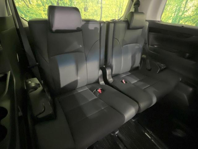 アルファード ２．５Ｓ　Ｃパッケージ　後席モニター　１１型ＢＩＧ－Ｘナビ　バックカメラ　シーケンシャルターンランプ　セーフティセンス　レーダークルーズ　禁煙車　パワーバックドア　シートベンチレーション　助手席／中列電動オットマン　ＥＴＣ（10枚目）