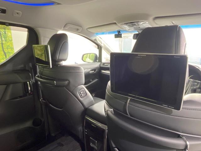 アルファード ２．５Ｓ　Ｃパッケージ　後席モニター　１１型ＢＩＧ－Ｘナビ　バックカメラ　シーケンシャルターンランプ　セーフティセンス　レーダークルーズ　禁煙車　パワーバックドア　シートベンチレーション　助手席／中列電動オットマン　ＥＴＣ（42枚目）