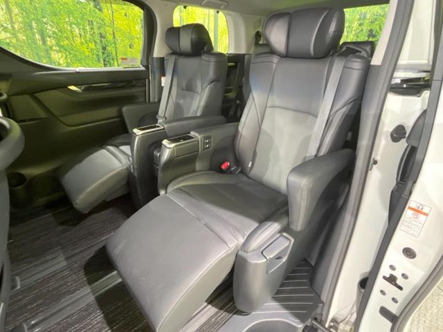 アルファード ２．５Ｓ　Ｃパッケージ　後席モニター　１１型ＢＩＧ－Ｘナビ　バックカメラ　シーケンシャルターンランプ　セーフティセンス　レーダークルーズ　禁煙車　パワーバックドア　シートベンチレーション　助手席／中列電動オットマン　ＥＴＣ（56枚目）