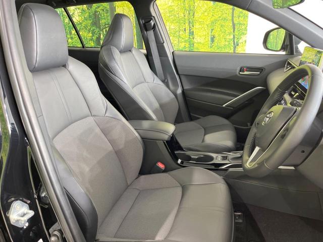 カローラクロス ハイブリッド Z ガラスルーフ 10.5型ナビ 全周囲カメラ セーフティセンス レーダークルーズ BSM 禁煙車 電動リアゲート ハーフレザーシート パワーシート ドラレコ コーナーセンサー スマートキー(8枚目)