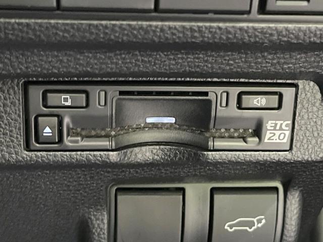 カローラクロス ハイブリッド Z ガラスルーフ 10.5型ナビ 全周囲カメラ セーフティセンス レーダークルーズ BSM 禁煙車 電動リアゲート ハーフレザーシート パワーシート ドラレコ コーナーセンサー スマートキー(23枚目)