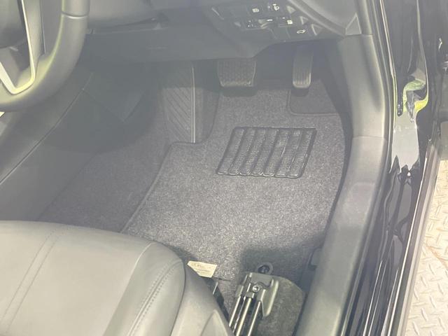 カローラクロス ハイブリッド Z ガラスルーフ 10.5型ナビ 全周囲カメラ セーフティセンス レーダークルーズ BSM 禁煙車 電動リアゲート ハーフレザーシート パワーシート ドラレコ コーナーセンサー スマートキー(51枚目)